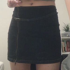 Vintage DKNY jeans mini skirt.